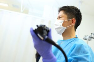 日本消化器内視鏡学会の専門医・指導医の資格を持つ安江院長