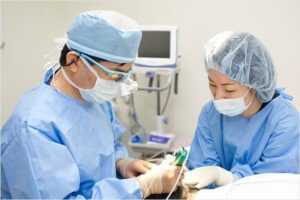 アスク井上クリニックの医師とスタッフ