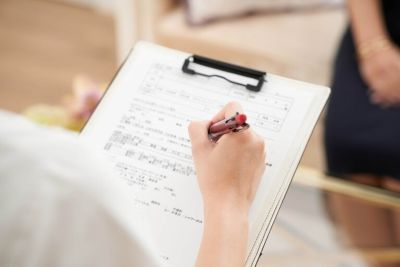 ルートレディースAGAクリニックの問診の様子